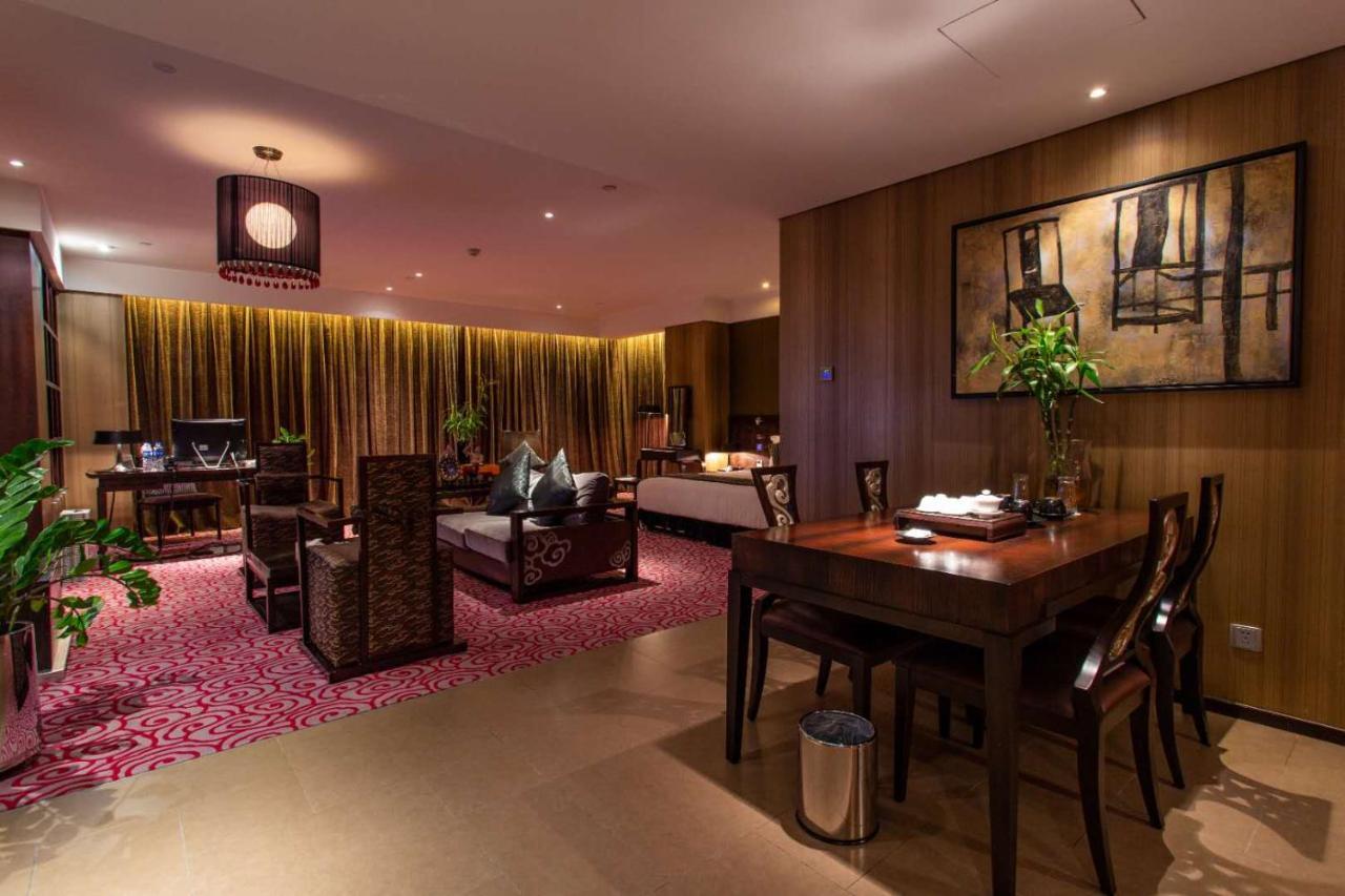Christian'S Hotel Luoyang Luoyang  Exterior photo