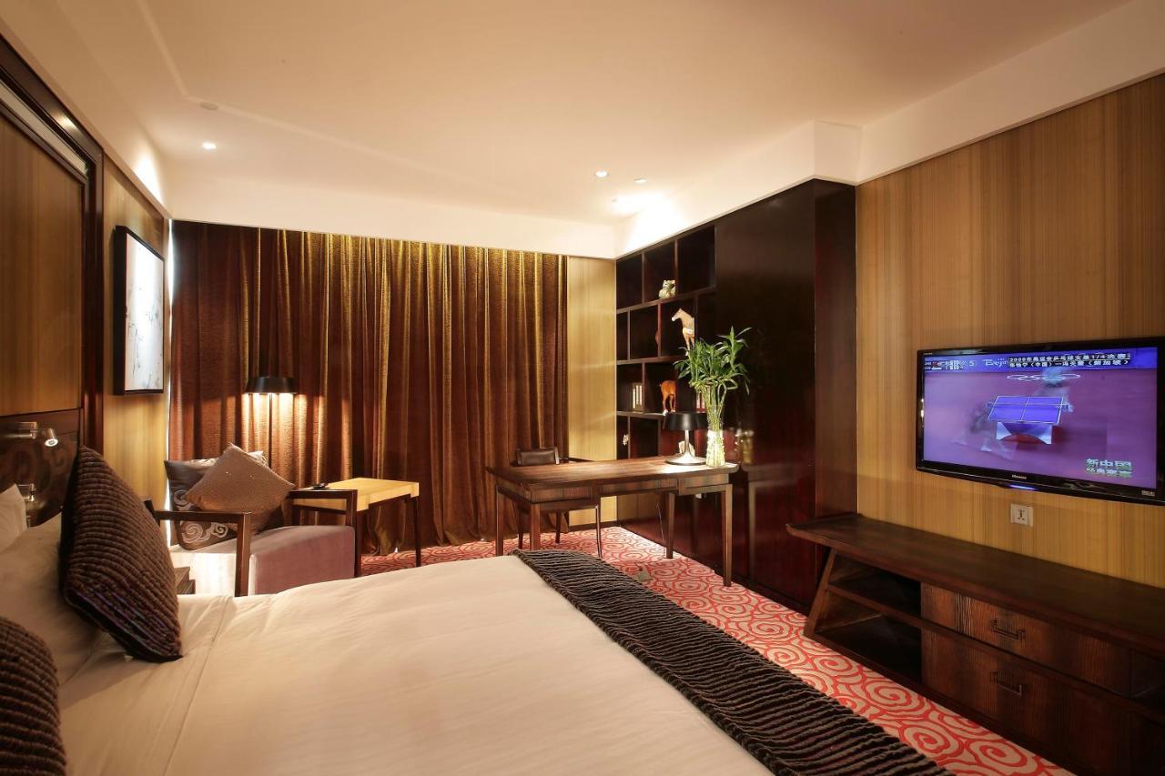Christian'S Hotel Luoyang Luoyang  Exterior photo