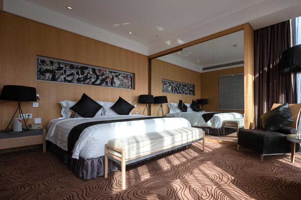 Christian'S Hotel Luoyang Luoyang  Exterior photo